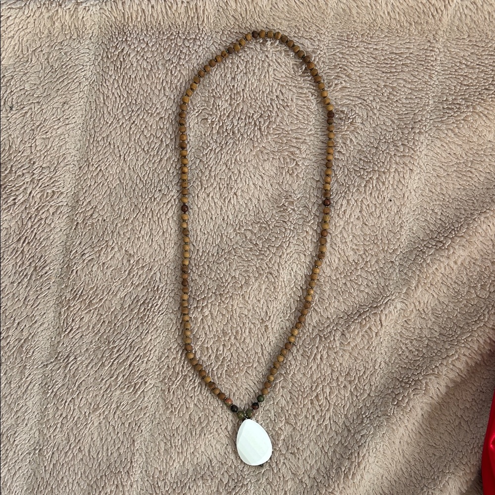 Elegant Mala Sandalwood Jade Beaded Necklace with White Pendant “strong mama” - Picture 2 of 5